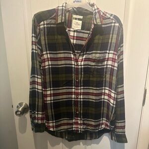 Amazingly soft American Eagle boyfriend style small plaid
